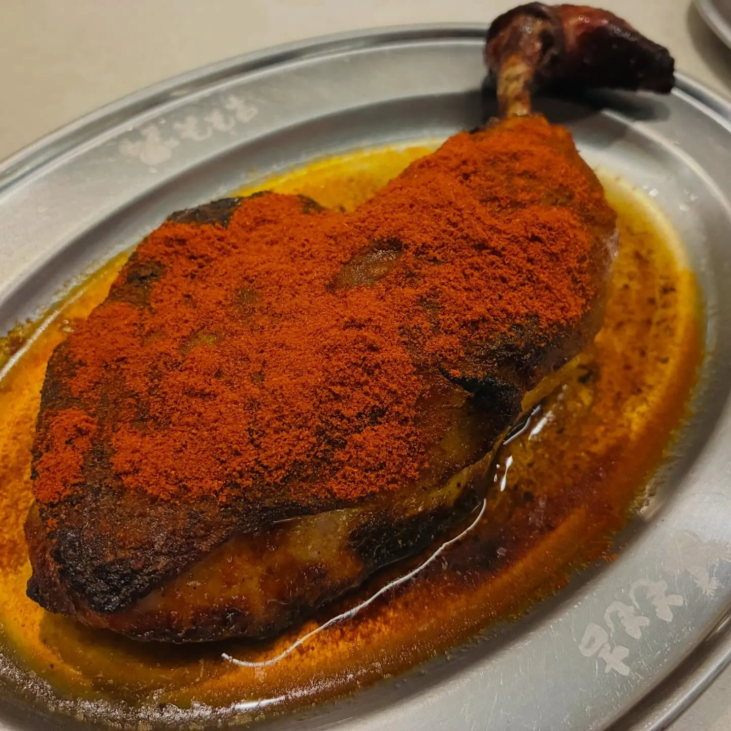 【燻製パプリカ骨付鶏もも焼き】もも吉/吉祥寺/日本酒/もも焼...