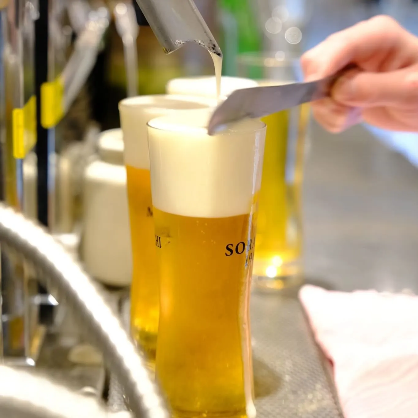 【骨付鳥バジル&ペッパー】もも吉/吉祥寺/日本酒/もも焼き/...