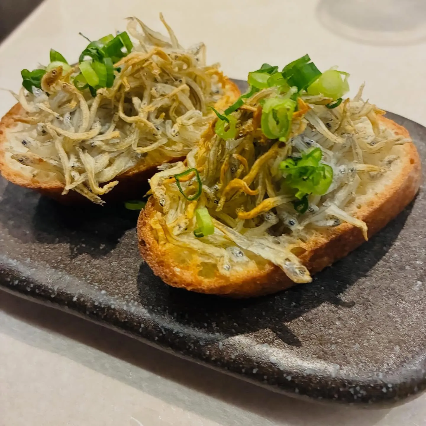 【燻製バターとしらすのトースト】もも吉/吉祥寺/日本酒/もも...