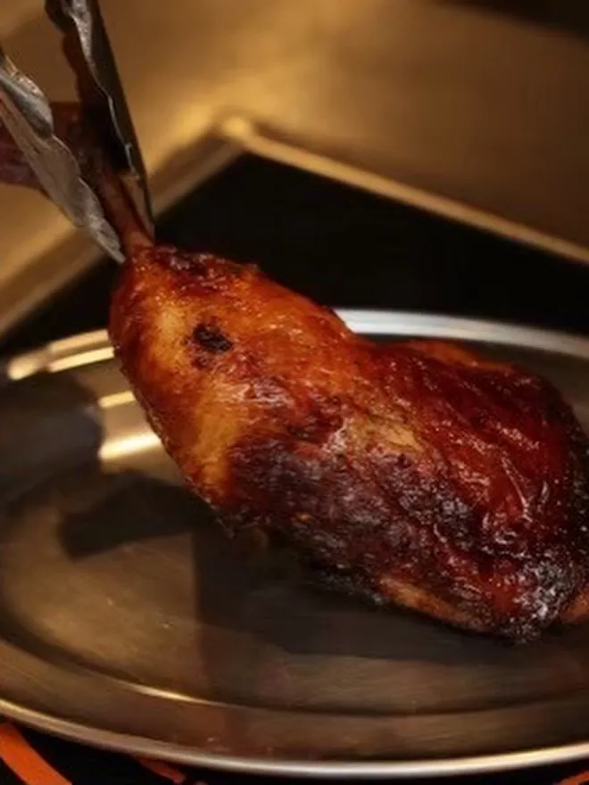 【骨付きもも焼きテイクアウト】もも吉/吉祥寺/日本酒/もも焼...