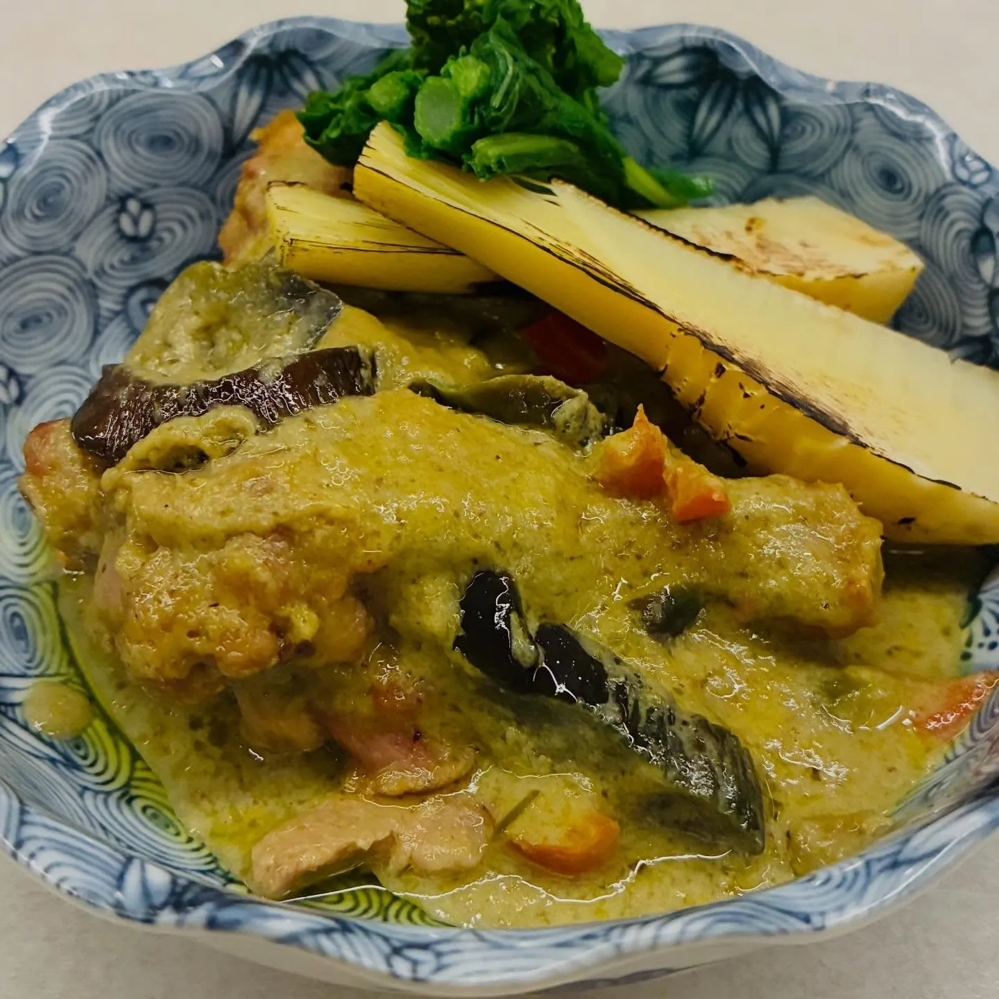 【手羽元と筍のグリーンカレー煮込み】もも吉/吉祥寺/日本酒/...