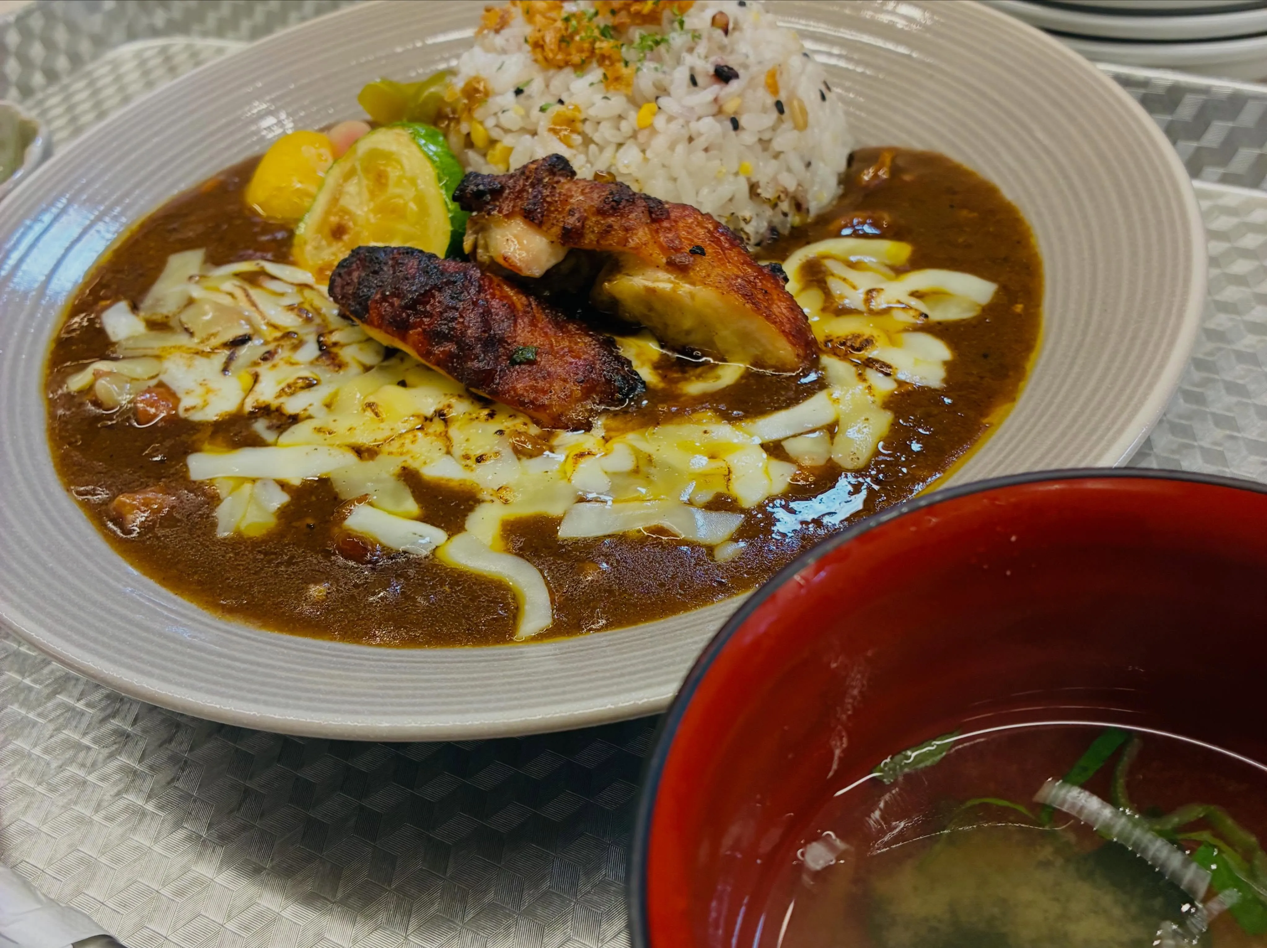 【スパイシーチキンカレー】もも吉/吉祥寺ランチ/吉祥寺定食/...