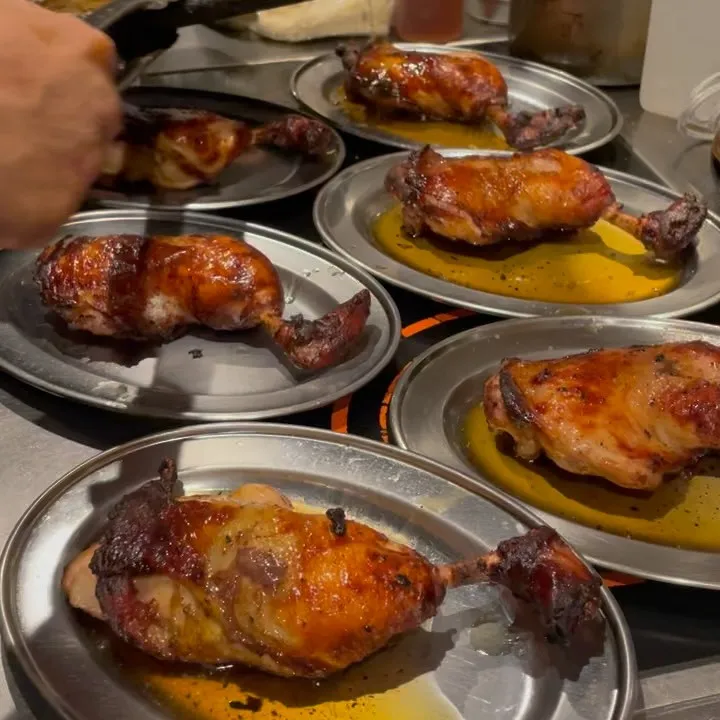 骨付き鶏もも焼き